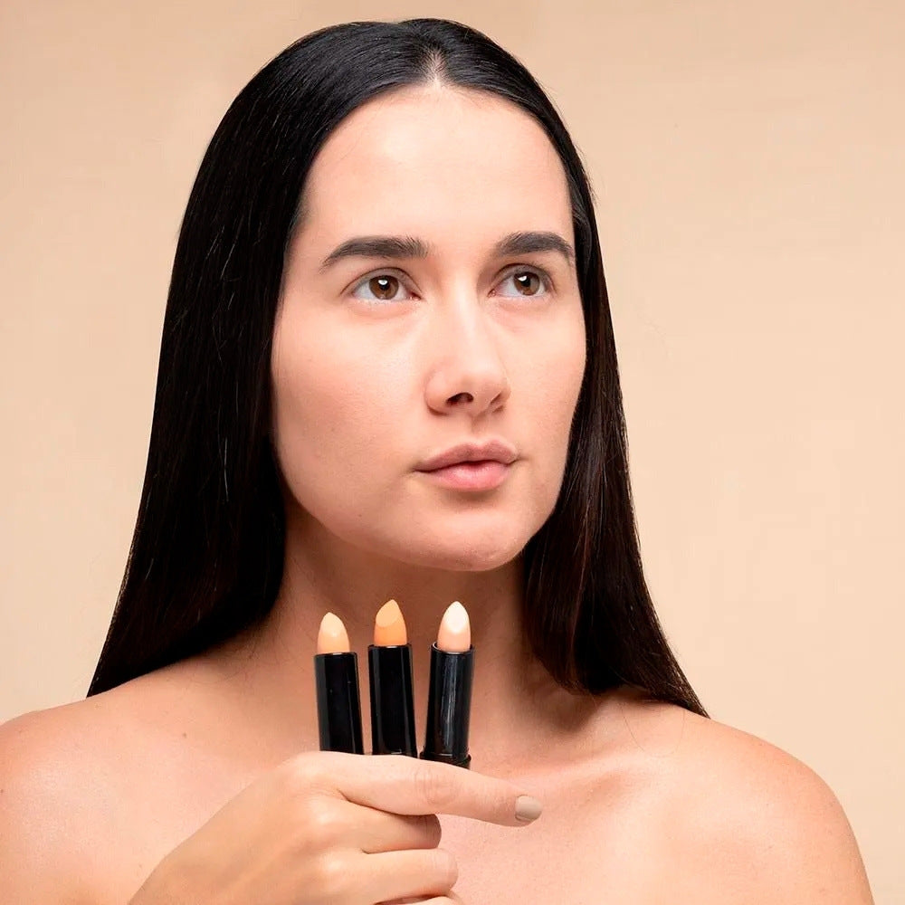 CORRECTOR MAX FACTOR ERACE MEDIUM BARRA 5 G