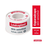 ESPARADRAPO LEUKOPLAST SKIN SENSITIVE 2.5 CM X 2.6 M CAJA X 1 UND