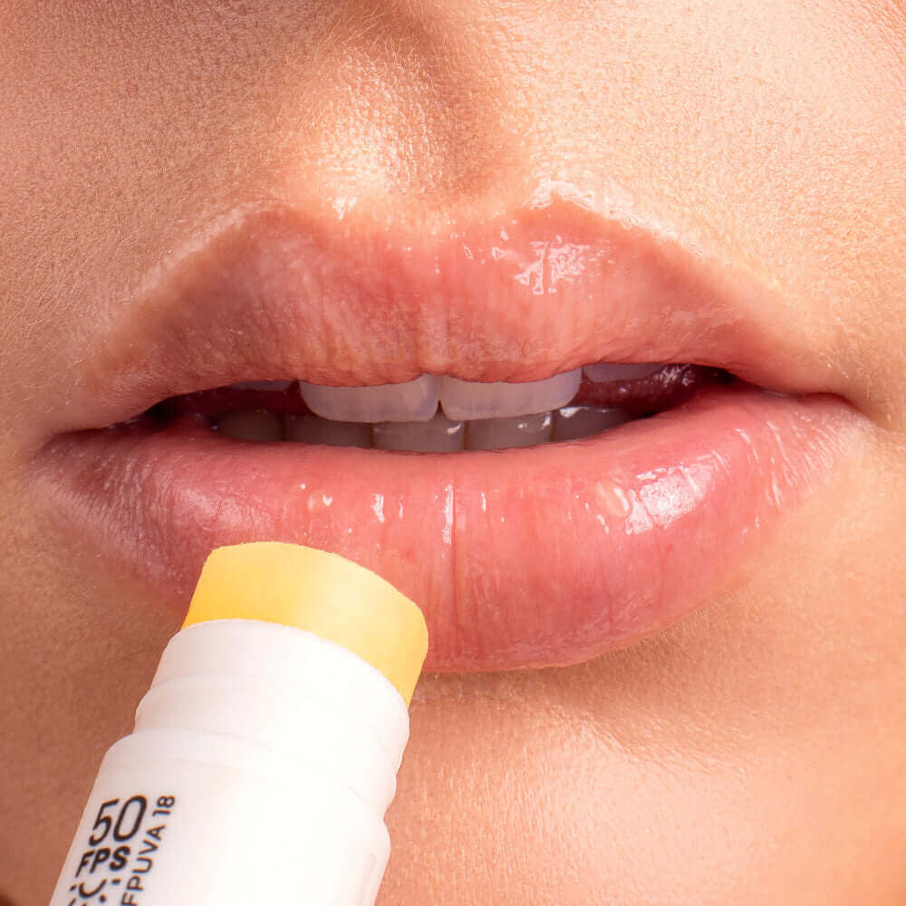 HIDRATANTE LABIAL CON PROTECCION SOLAR FPS 50 BARRA 4.5 G