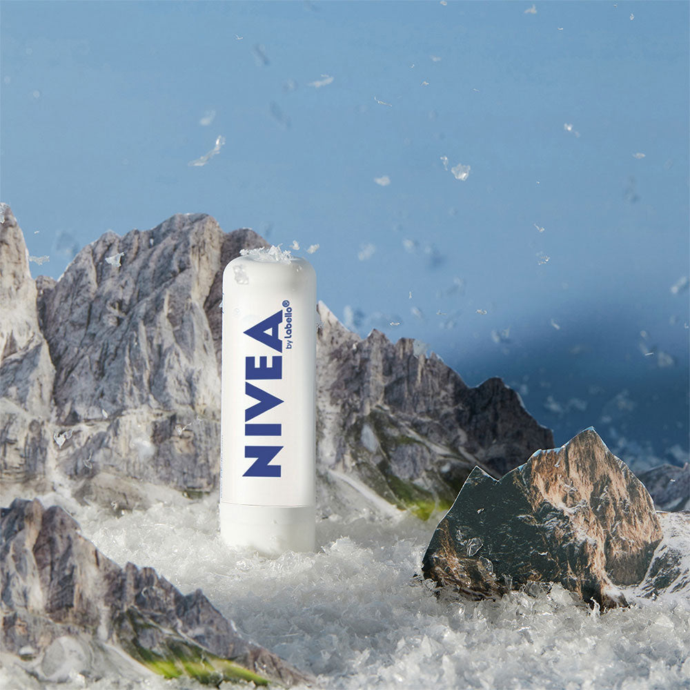 LABIAL NIVEA LIP CARE MEDICADO BARRA 4.8 G